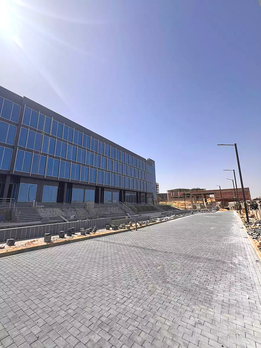 https://aqarmap.com.eg/ar/listing/7099620-for-sale-cairo-new-administrative-capital-r7-de-joya-strip-mall-3-taj-misr