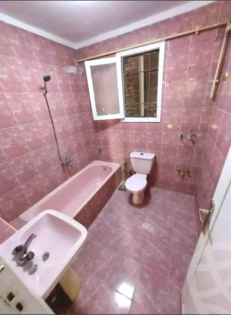 https://aqarmap.com.eg/ar/listing/7099714-for-rent-cairo-ain-shams-6-october-st