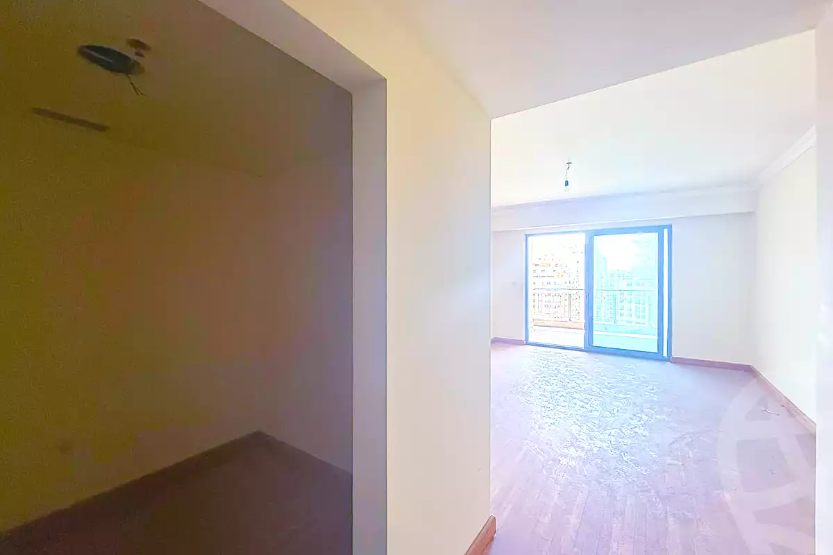 https://aqarmap.com.eg/ar/listing/7100034-for-rent-alexandria-san-stefano-san-stefano-grand-plaza