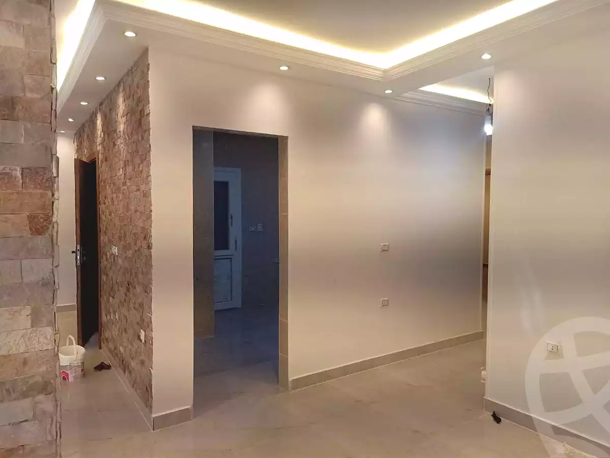 https://aqarmap.com.eg/ar/listing/7100071-for-rent-cairo-new-cairo-south-investors-zizinia-st