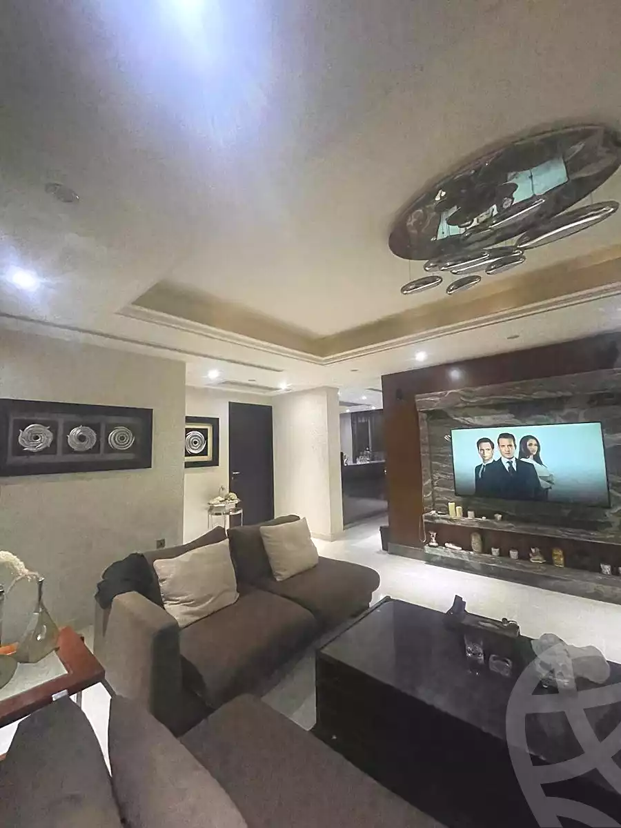 https://aqarmap.com.eg/ar/listing/7100172-for-sale-cairo-new-cairo-first-settlement-neighbourhood-5-el-shaheed-islam-raafat-st