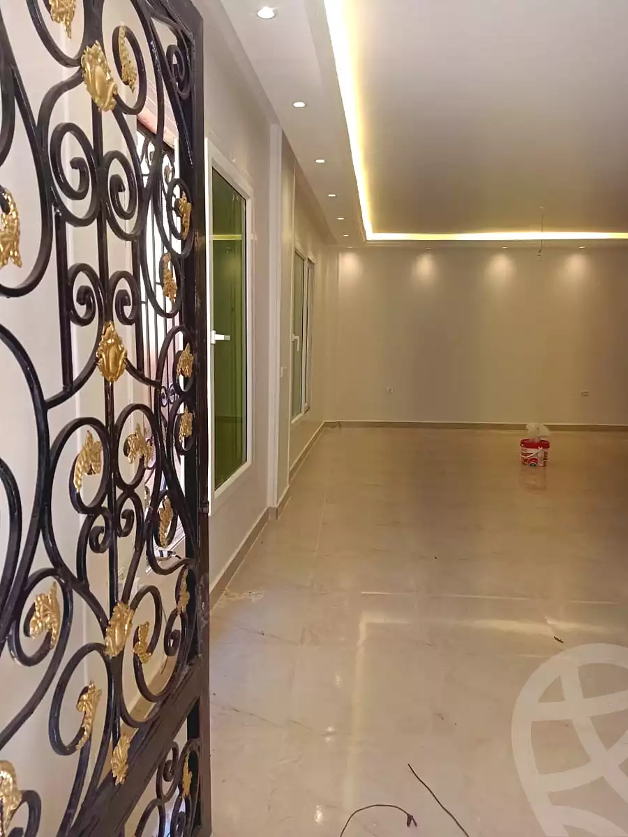 https://aqarmap.com.eg/ar/listing/7100180-for-rent-cairo-new-cairo-south-investors-zizinia-st