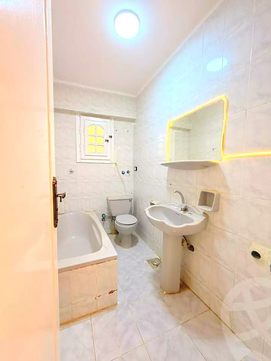 https://aqarmap.com.eg/en/listing/7100235-for-sale-alexandria-al-agamy