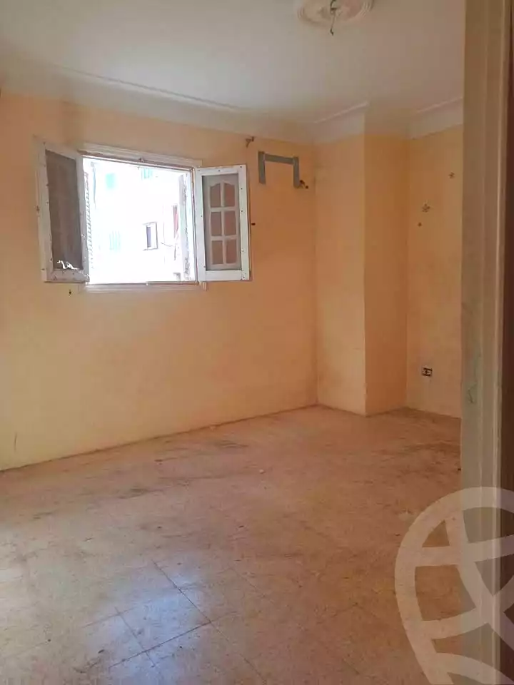 https://aqarmap.com.eg/en/listing/7100243-for-sale-alexandria-al-agamy-el-hanouvel-el-kholafaa-el-rashdeen-st