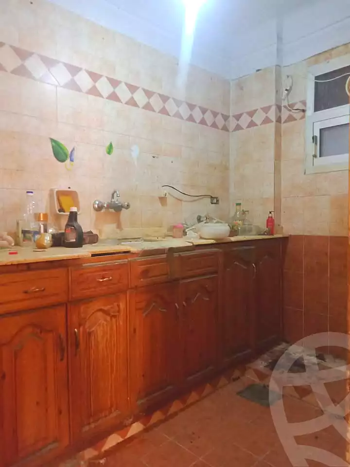 https://aqarmap.com.eg/en/listing/7100243-for-sale-alexandria-al-agamy-el-hanouvel-el-kholafaa-el-rashdeen-st