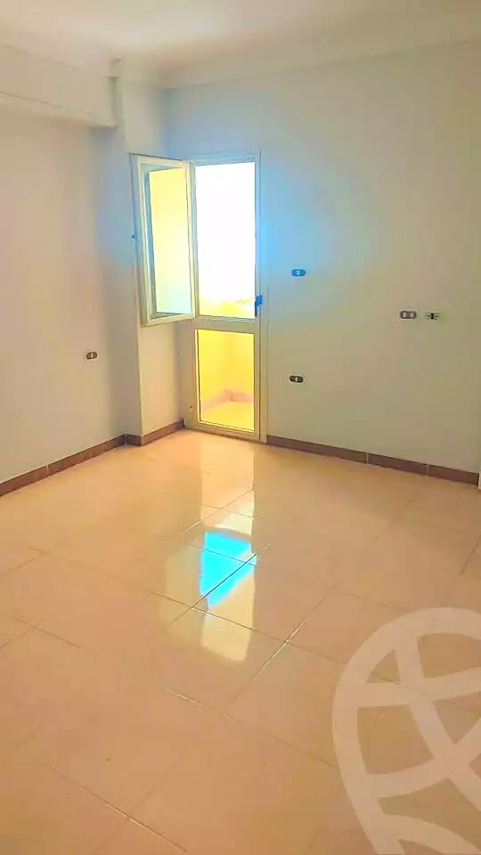 https://aqarmap.com.eg/ar/listing/7100397-for-sale-alexandria-al-agamy-lbytsh-mohamed-el-fardi-st