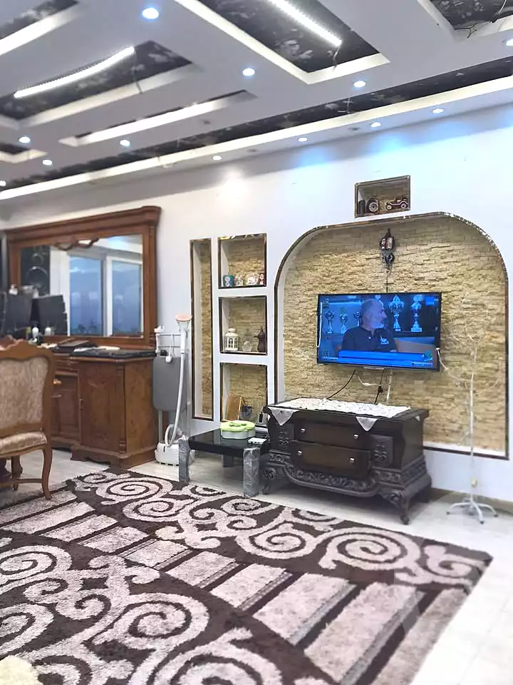 https://aqarmap.com.eg/en/listing/7100475-for-sale-alexandria-bw-qyr-toson-st