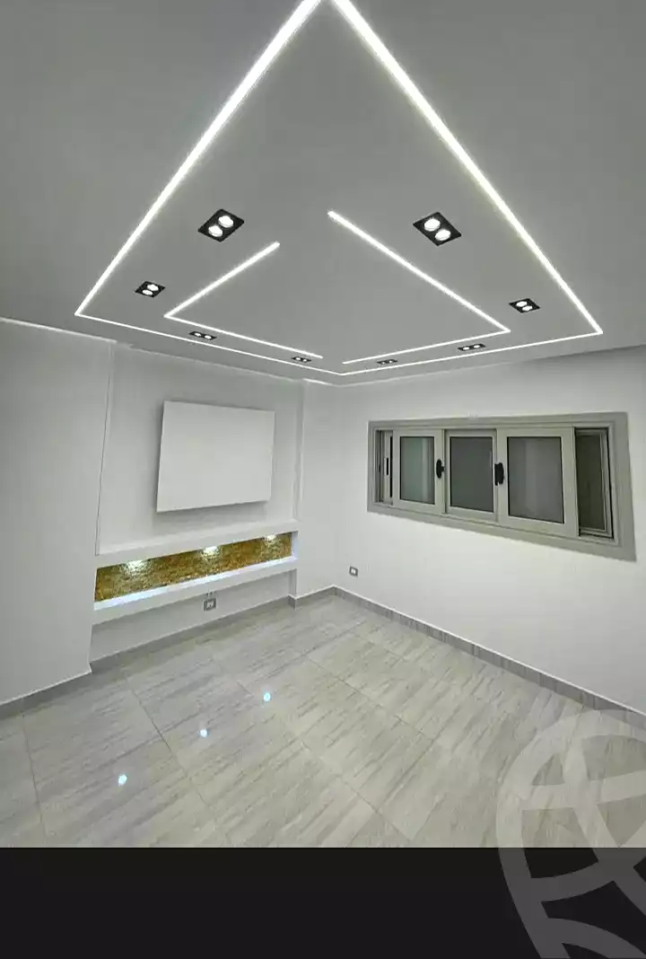 https://aqarmap.com.eg/ar/listing/7100870-for-sale-alexandria-al-agamy-lbytsh-bianchiii