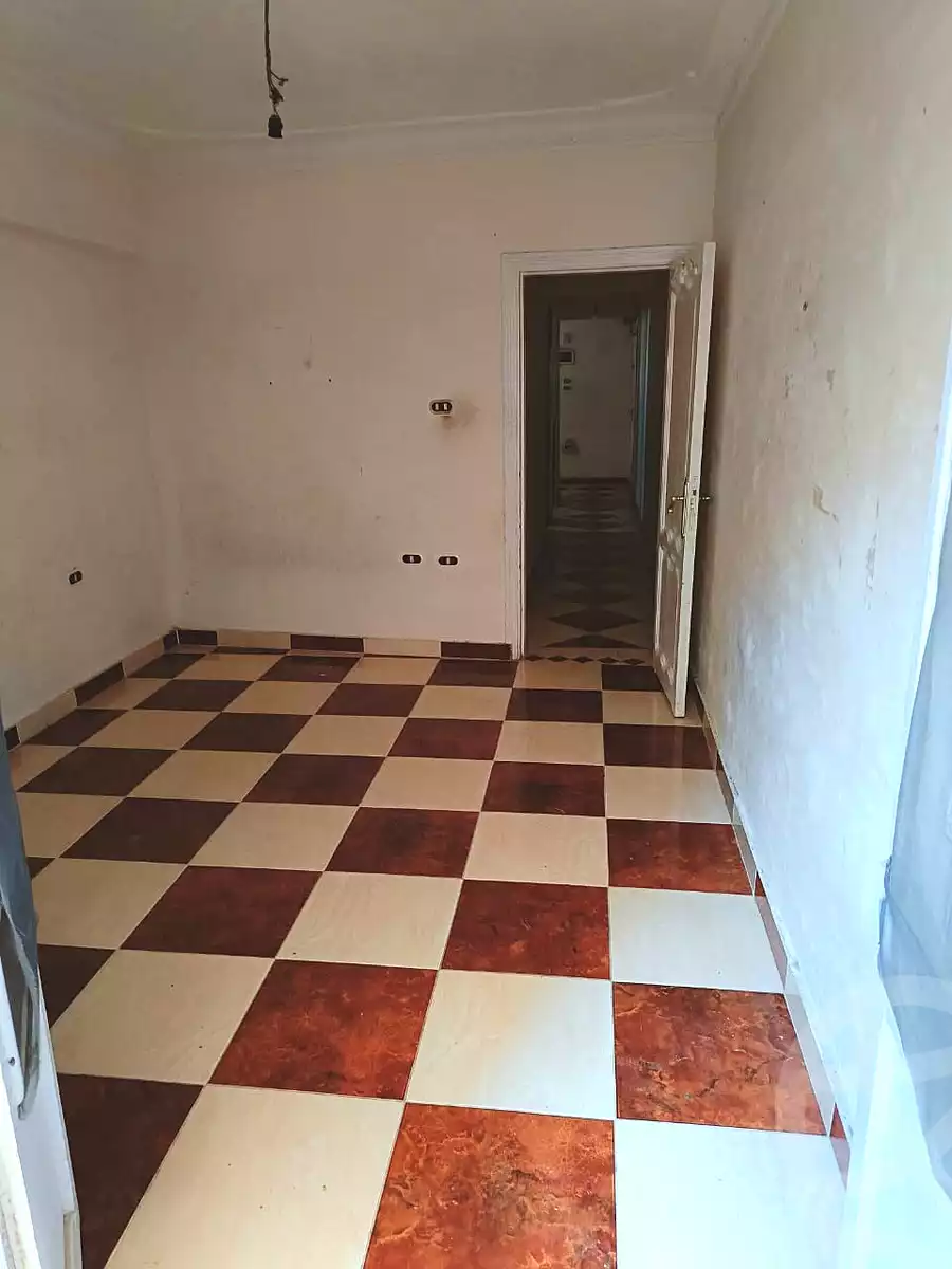 https://aqarmap.com.eg/en/listing/7101095-for-sale-alexandria-al-agamy-el-hanouvel-abo-bakr-el-sedeek-st