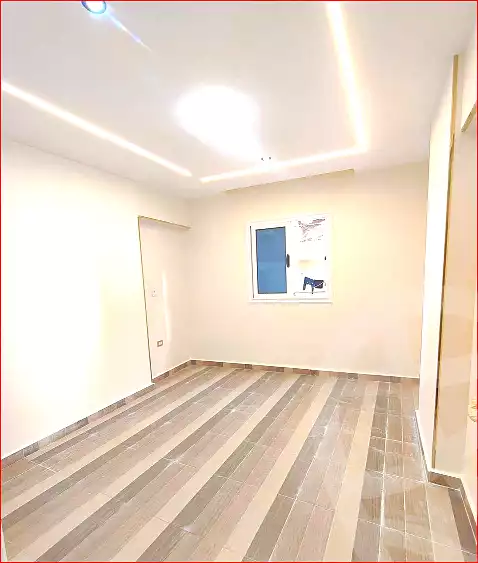 https://aqarmap.com.eg/ar/listing/7101359-for-sale-alexandria-sydy-bshr-sydy-bshr-bhry-shr-khld-bn-lwlyd