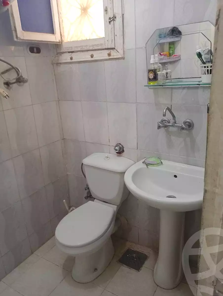 https://aqarmap.com.eg/ar/listing/7101365-for-sale-alexandria-al-agamy-el-hanouvel-al-asdakaa-st