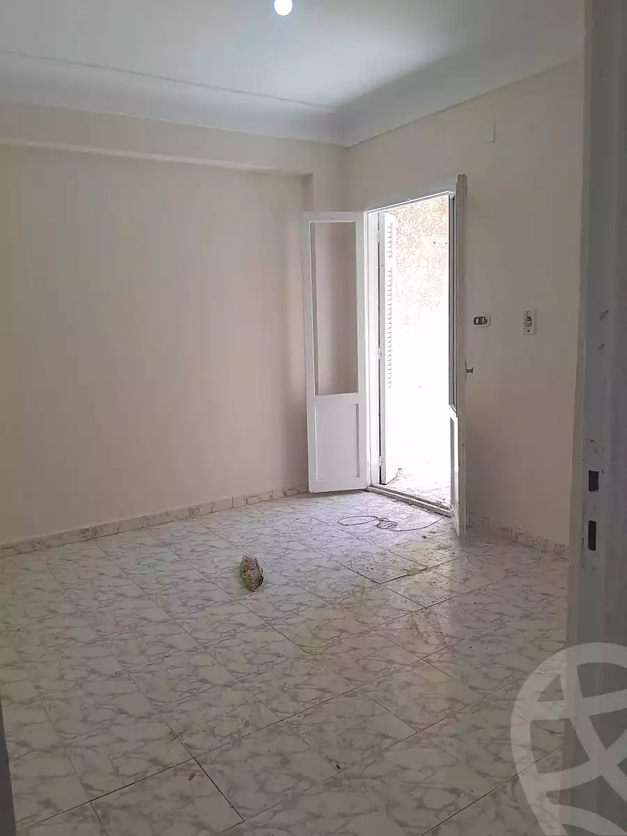 https://aqarmap.com.eg/en/listing/7101685-for-sale-alexandria-al-agamy-el-hanouvel-el-salam-st