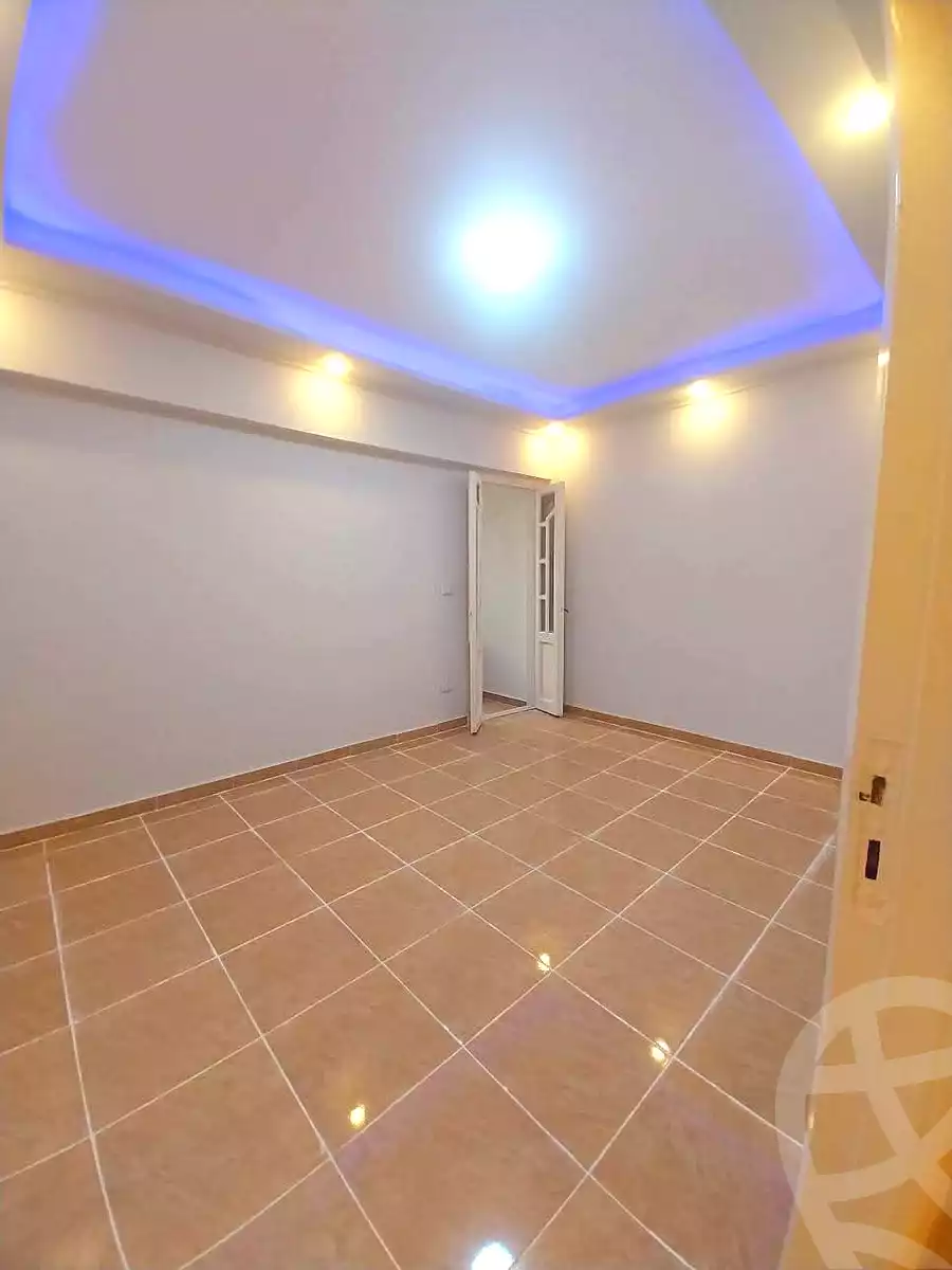 https://aqarmap.com.eg/ar/listing/7101946-for-sale-alexandria-al-agamy-shataa-el-nakheel