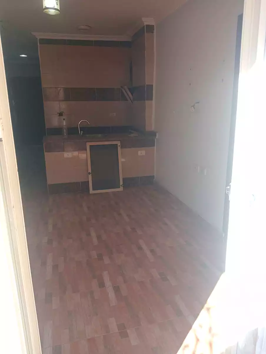 https://aqarmap.com.eg/ar/listing/7101978-for-sale-alexandria-al-agamy-lbytsh-el-hanafeya-st