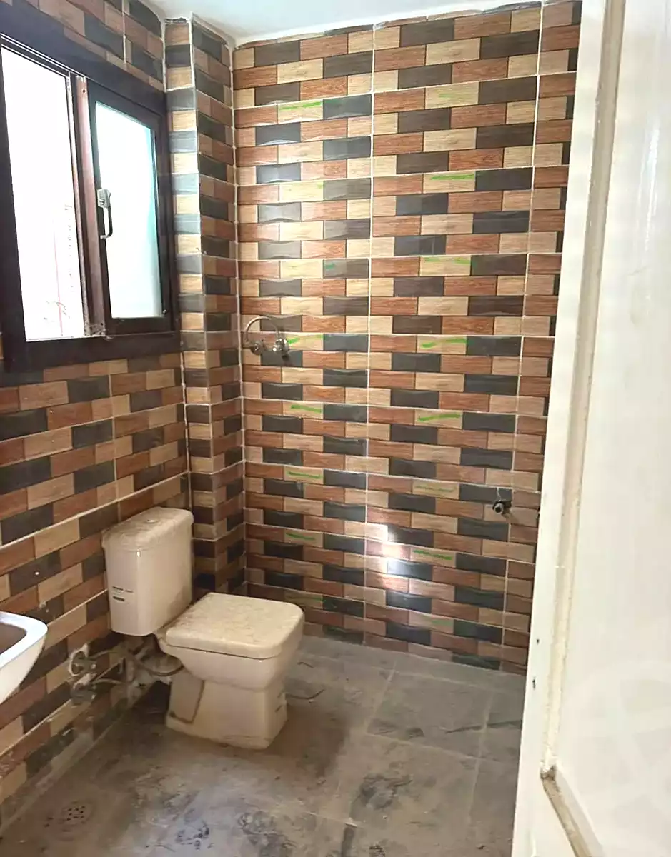https://aqarmap.com.eg/ar/listing/7101991-for-sale-alexandria-al-agamy-el-hanouvel
