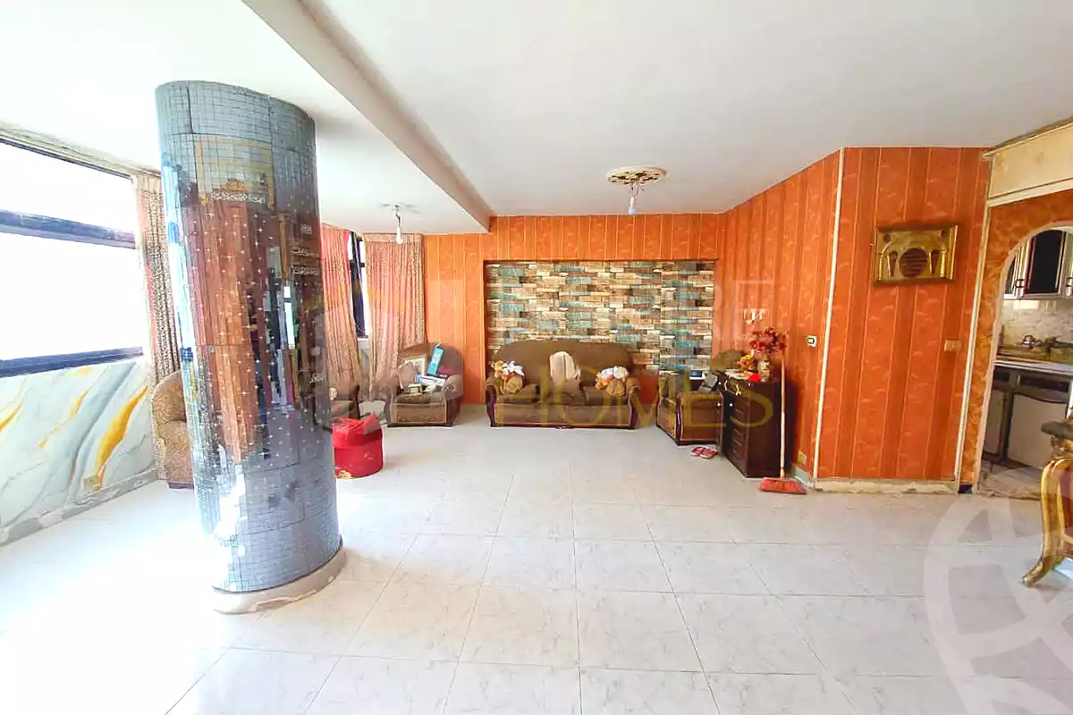 https://aqarmap.com.eg/ar/listing/7083355-for-rent-alexandria-camp-cesar-al-garatli-st