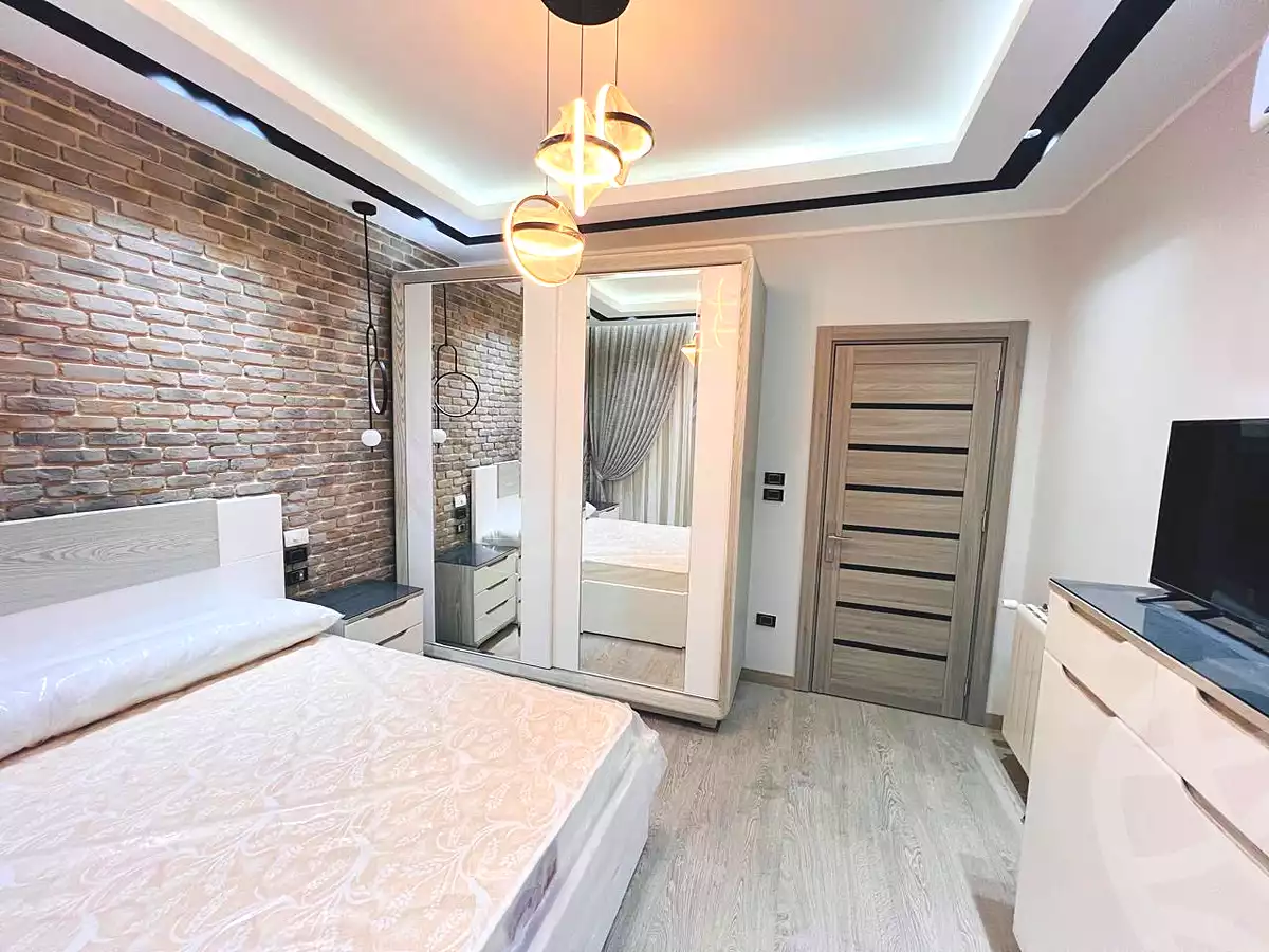https://aqarmap.com.eg/ar/listing/7102301-for-sale-cairo-new-cairo-south-investors-gamal-abdel-nasser-st