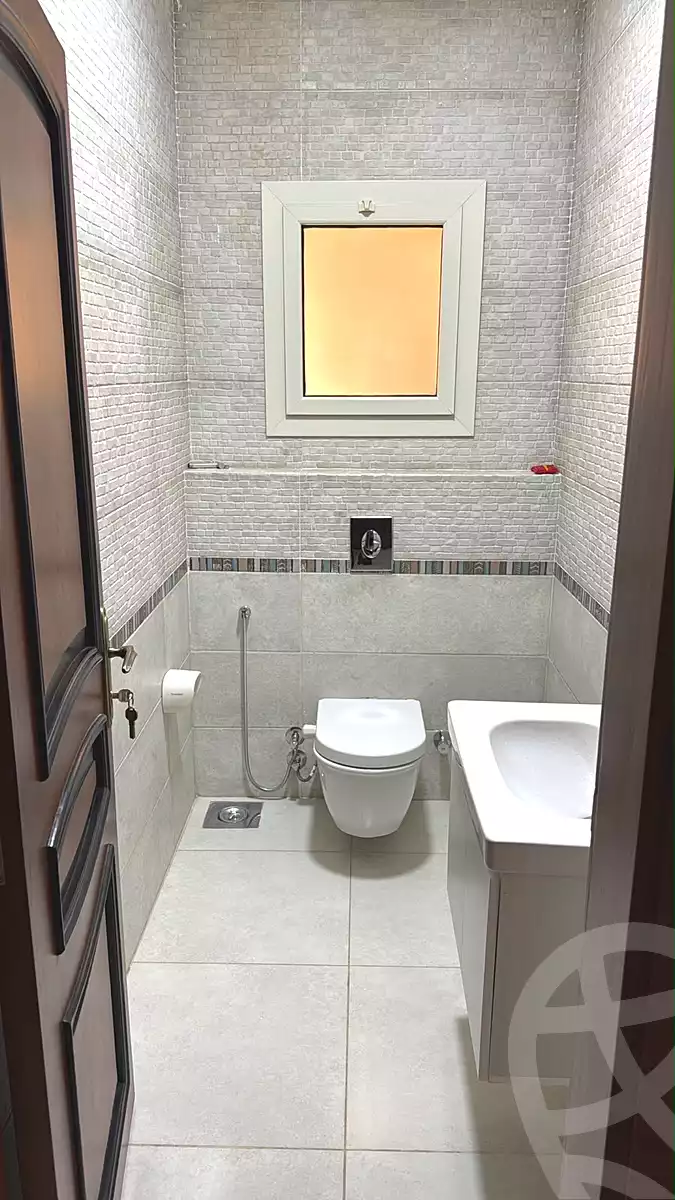 https://aqarmap.com.eg/ar/listing/7102301-for-sale-cairo-new-cairo-south-investors-gamal-abdel-nasser-st