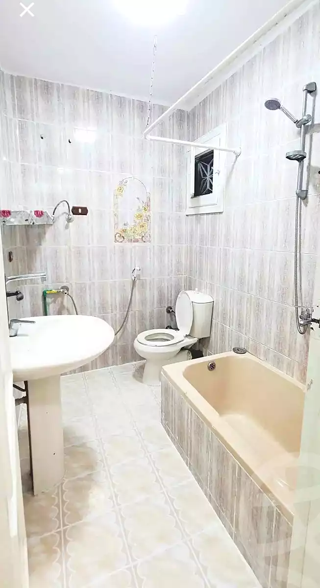 https://aqarmap.com.eg/ar/listing/7102367-for-sale-alexandria-al-agamy-shataa-el-nakheel