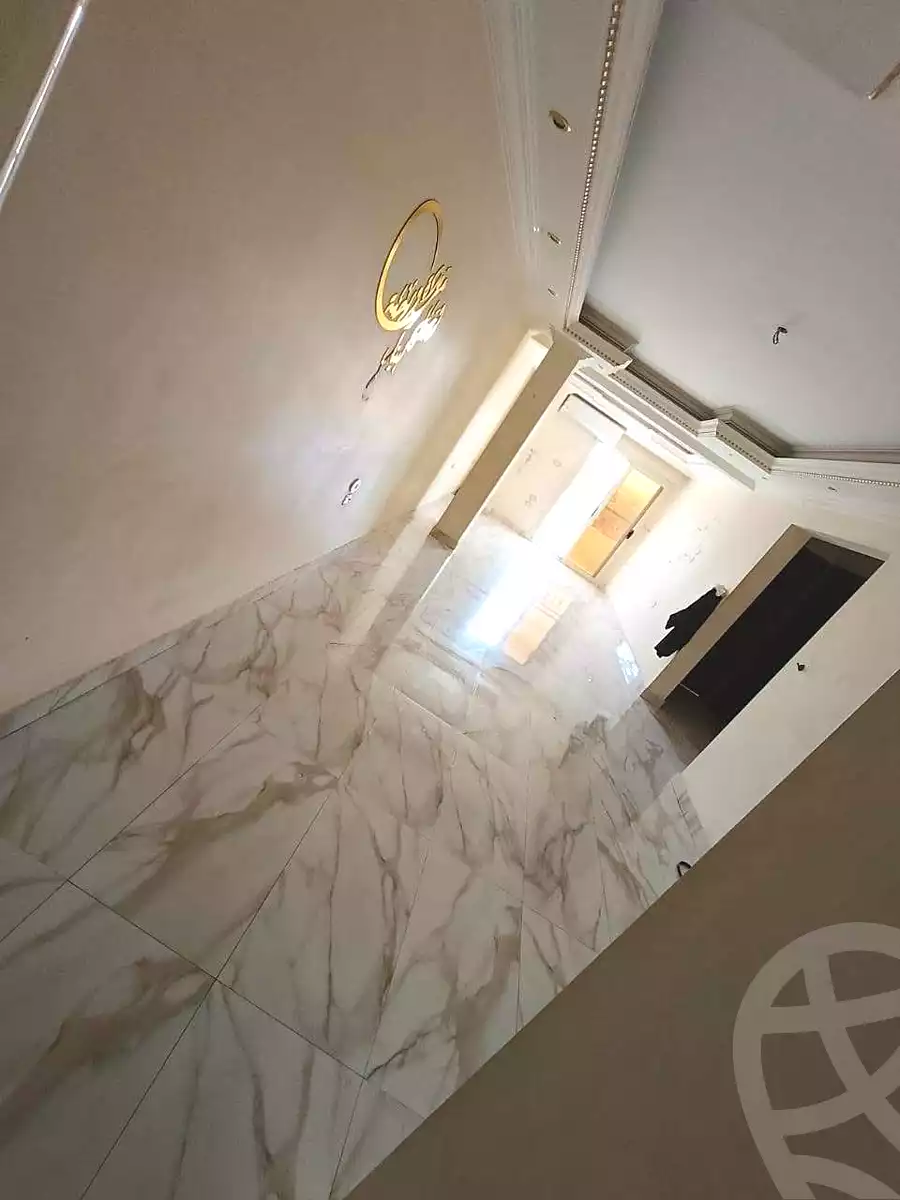 https://aqarmap.com.eg/en/listing/7102418-for-sale-cairo-helwan-ahmed-enci-st