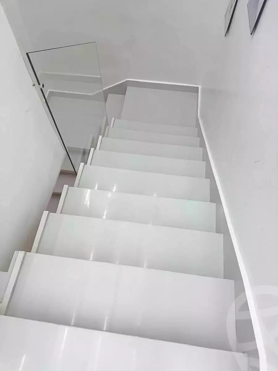 https://aqarmap.com.eg/en/listing/7102560-for-sale-alexandria-al-agamy-lbytsh-bianchiii