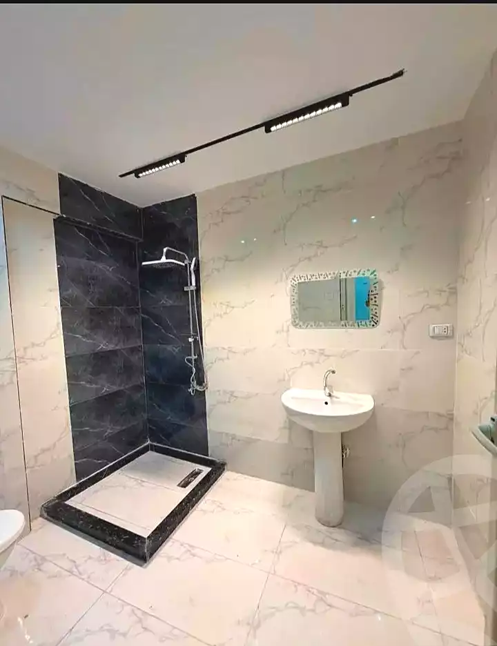 https://aqarmap.com.eg/ar/listing/7102590-for-sale-alexandria-al-agamy-lbytsh-bianchiii