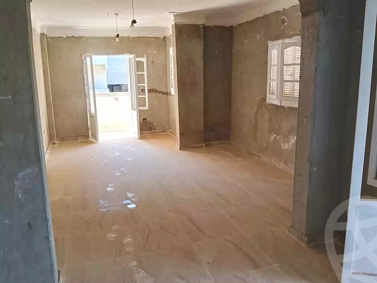 https://aqarmap.com.eg/ar/listing/7102946-for-sale-alexandria-al-agamy-el-hanouvel-al-asdakaa-st