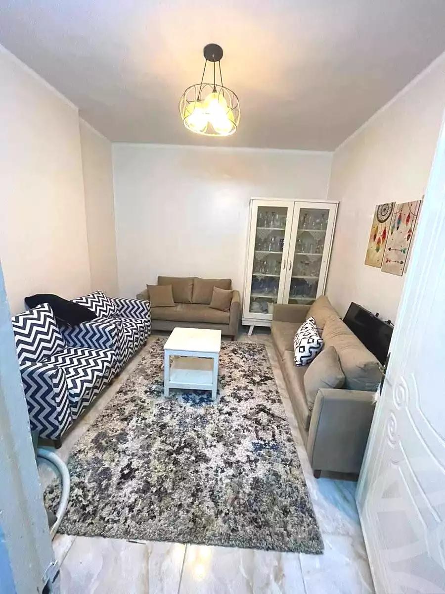 https://aqarmap.com.eg/en/listing/7102975-for-sale-cairo-helwan-helwan-el-sharkeya-ryad-pasha-st
