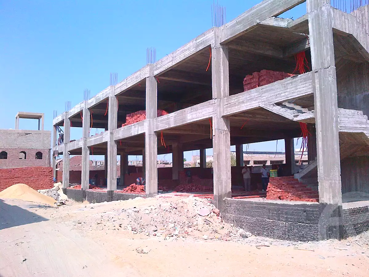 https://aqarmap.com.eg/ar/listing/7103570-for-sale-cairo-el-sheikh-zayed-city-alex-cairo-desert-road