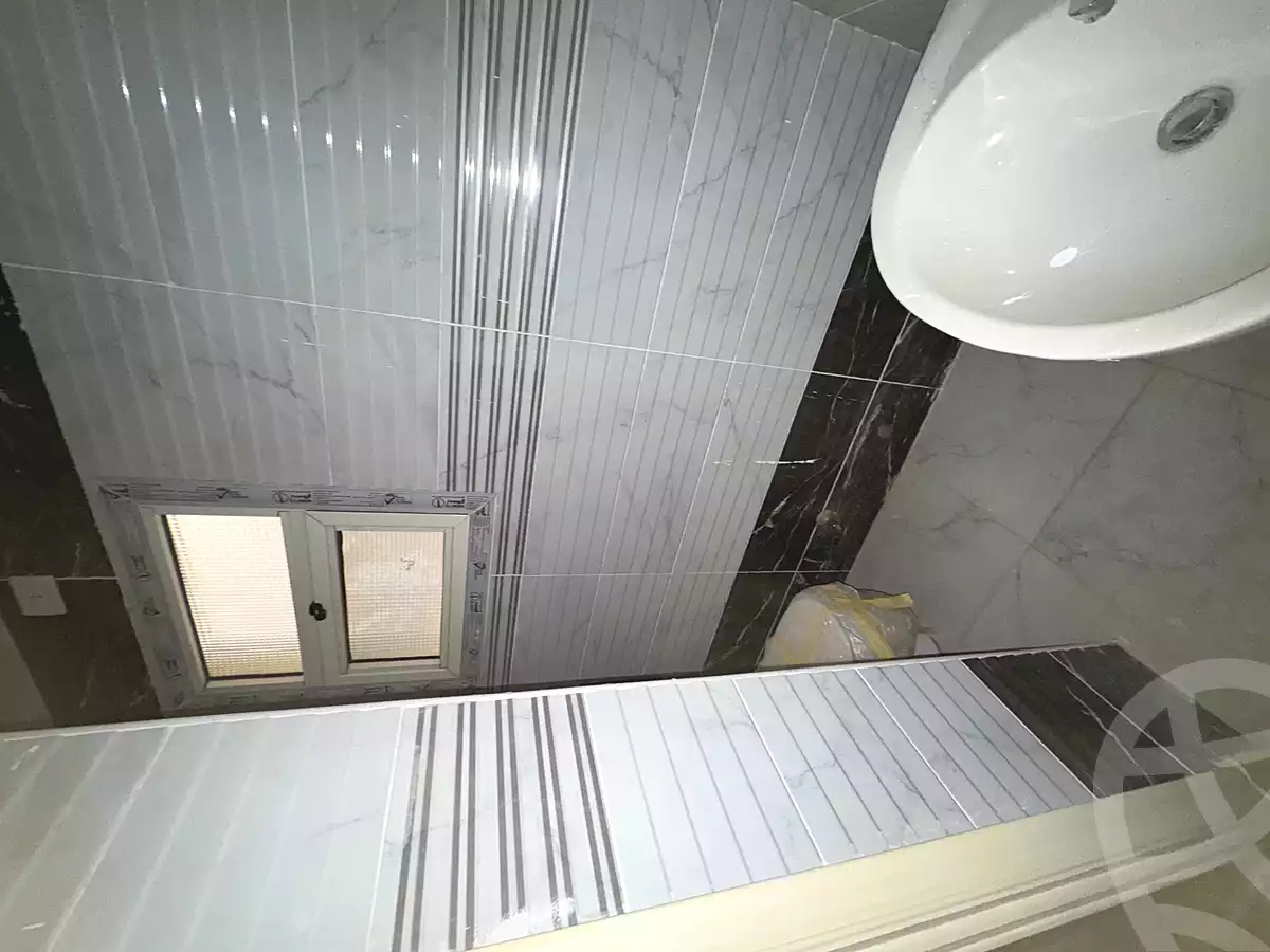 https://aqarmap.com.eg/en/listing/7103548-for-rent-cairo-new-administrative-capital-r3-d8