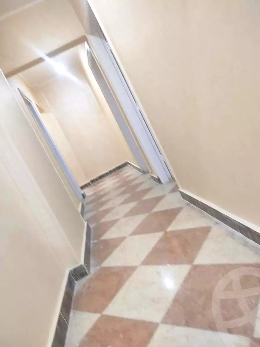 https://aqarmap.com.eg/ar/listing/7103615-for-sale-cairo-helwan-helwan-el-sharkeya-latif-basha-st