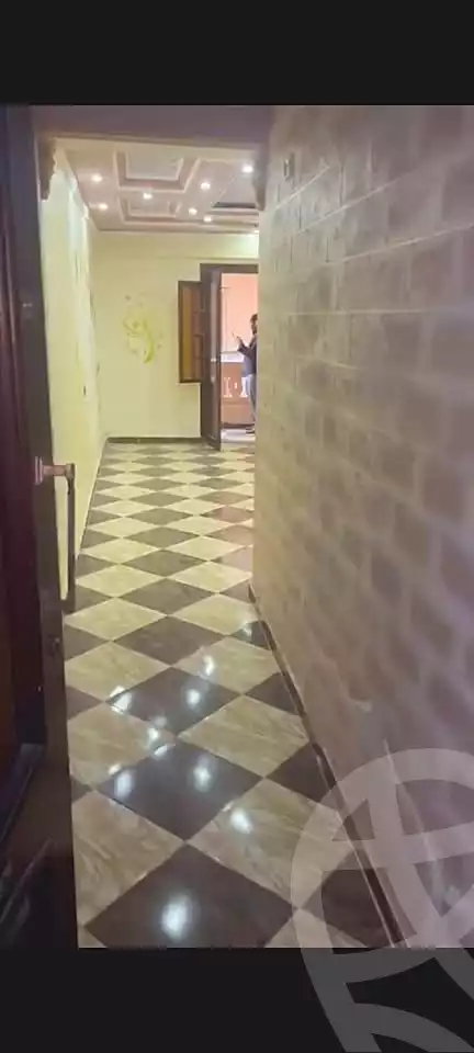https://aqarmap.com.eg/ar/listing/7103720-for-rent-alexandria-al-agamy-bw-ywsf