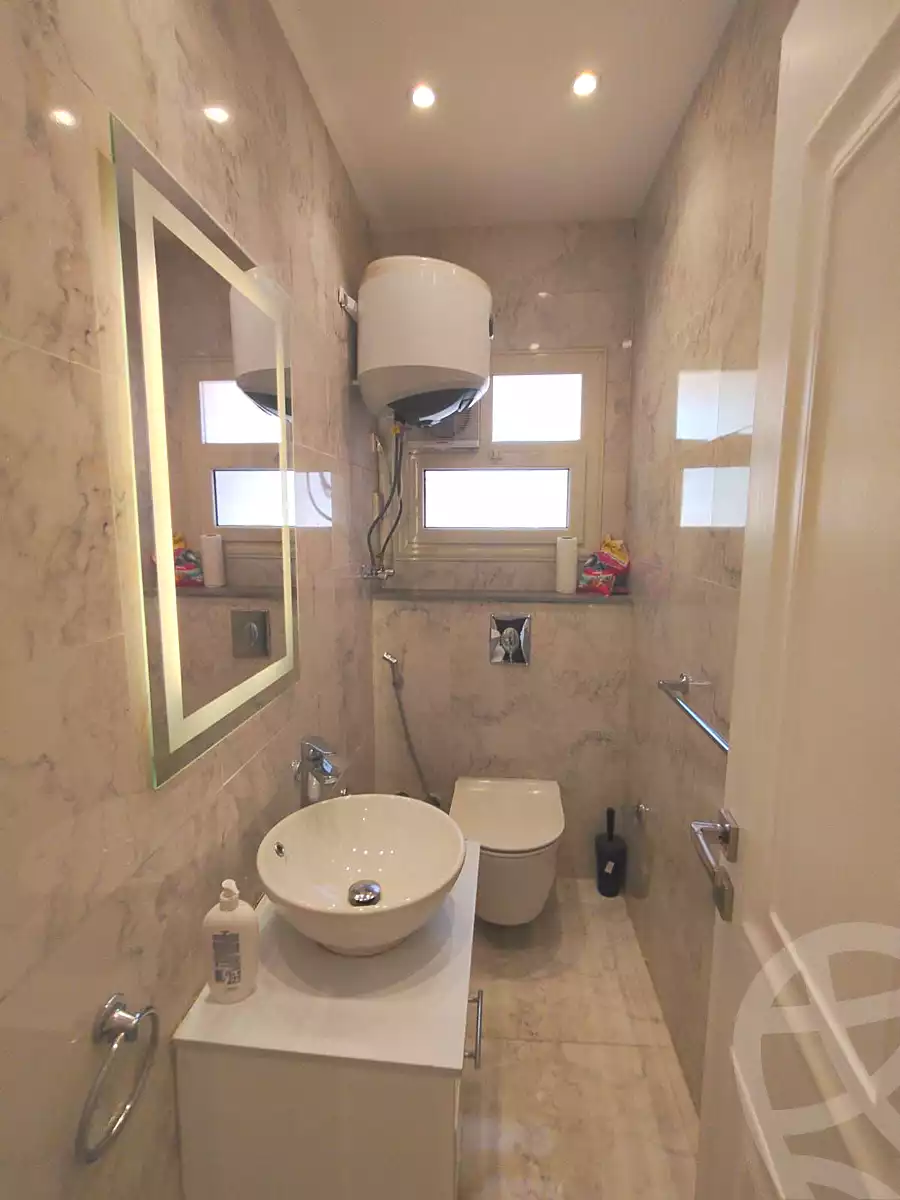 https://aqarmap.com.eg/ar/listing/7103779-for-sale-cairo-new-cairo-ganob-el-akadamiya-south-academy-z