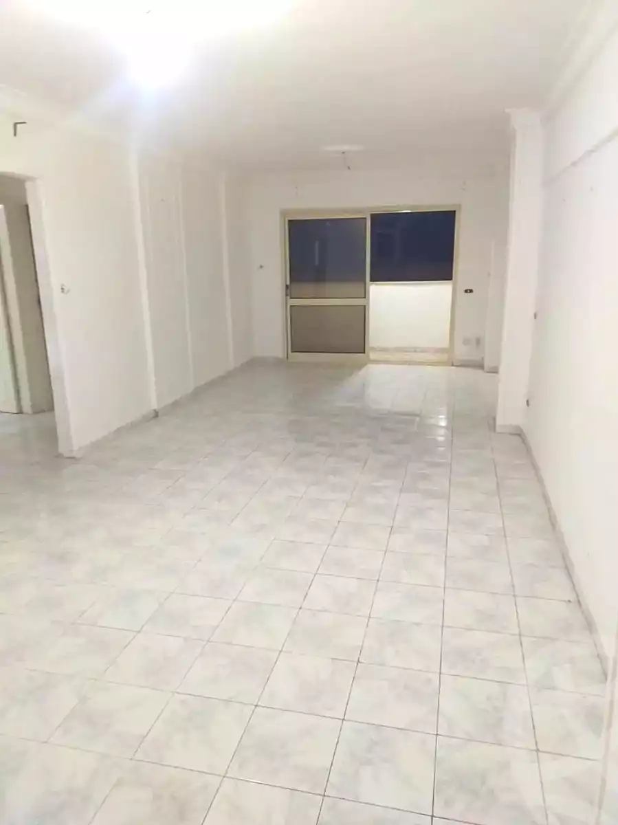 https://aqarmap.com.eg/ar/listing/7104050-for-rent-alexandria-ganaklis
