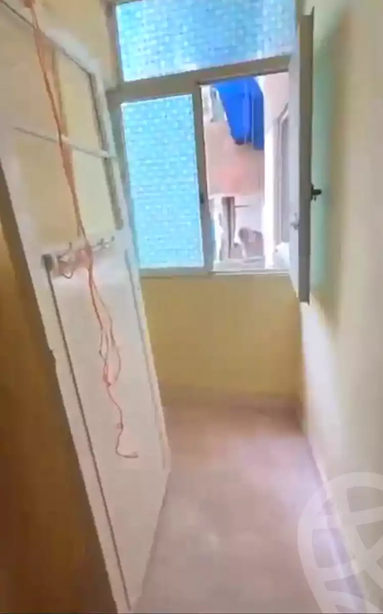 https://aqarmap.com.eg/ar/listing/7104068-for-rent-alexandria-ganaklis-shr-mrtdy-bsh