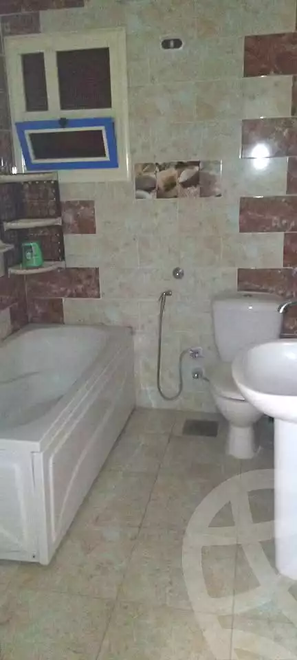 https://aqarmap.com.eg/ar/listing/7104138-for-sale-alexandria-lsywf-el-seyouf-qebly