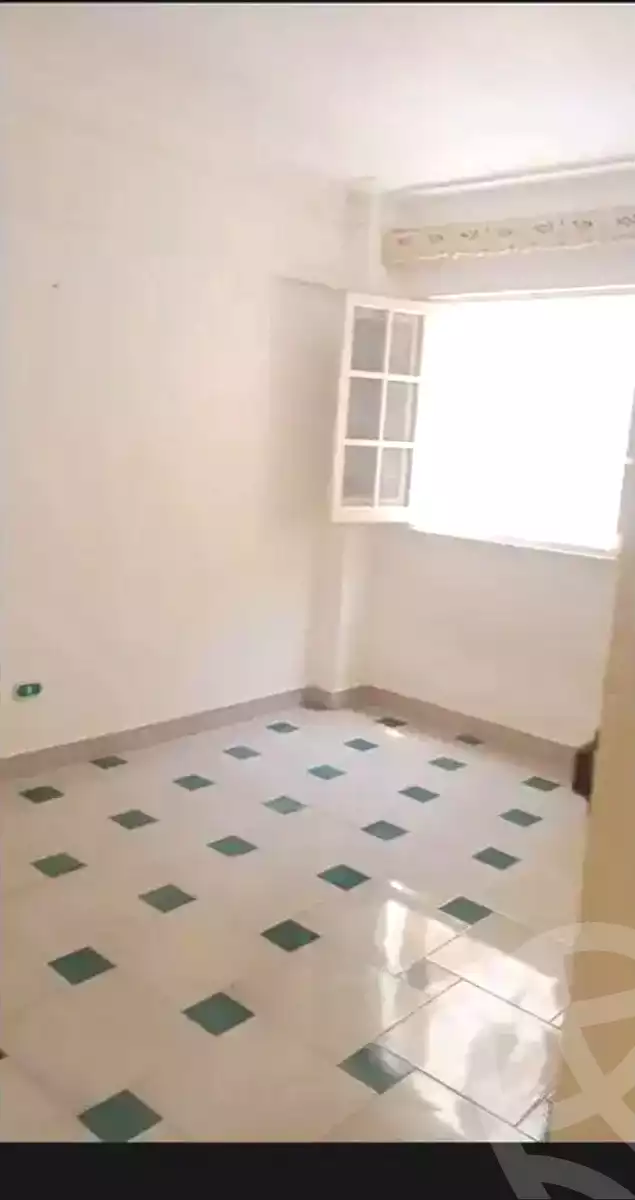 https://aqarmap.com.eg/en/listing/7104134-for-rent-alexandria-al-agamy-el-hanouvel