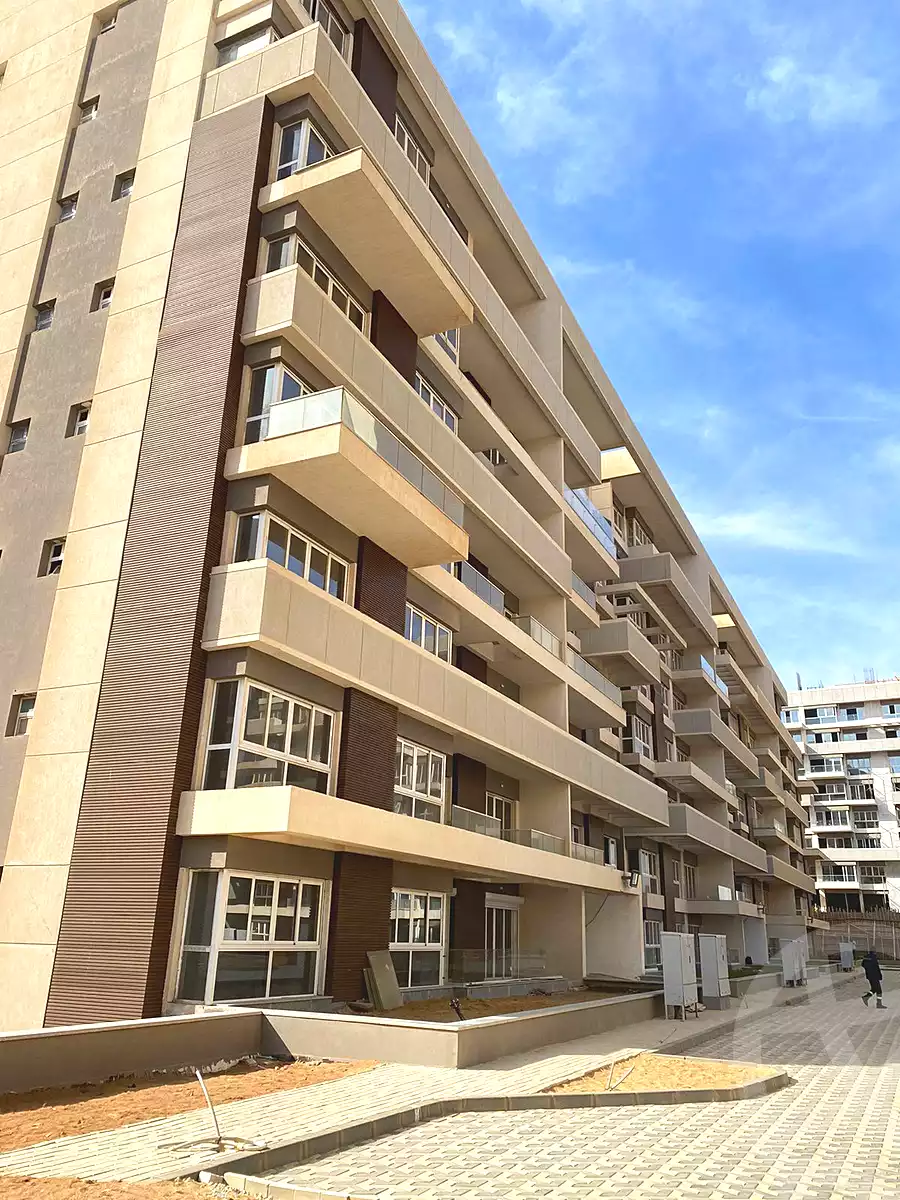 https://aqarmap.com.eg/en/listing/7104055-for-sale-cairo-new-administrative-capital-r7-scenario