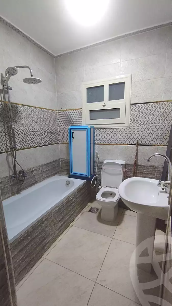 https://aqarmap.com.eg/ar/listing/7104213-for-rent-alexandria-new-miami