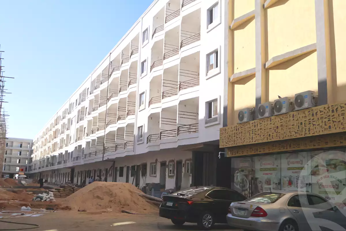 https://aqarmap.com.eg/ar/listing/7104354-for-sale-red-sea-hurghada-resorts-grand-rock-resort-al-hares