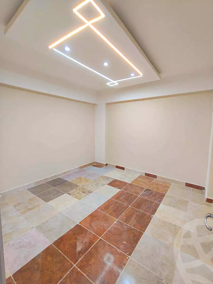 https://aqarmap.com.eg/en/listing/7104383-for-sale-alexandria-lsywf-el-falki