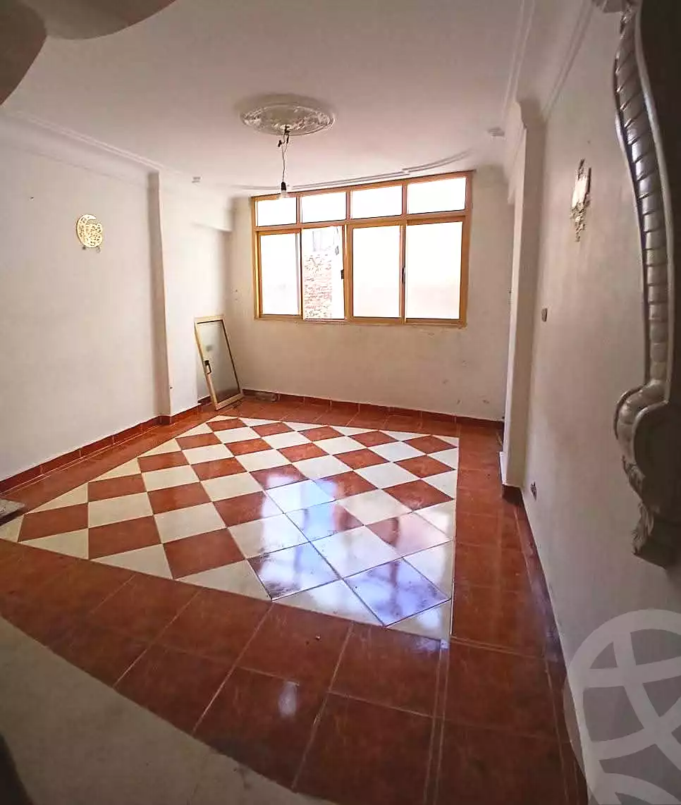 https://aqarmap.com.eg/ar/listing/7104425-for-sale-alexandria-lsywf-el-falki