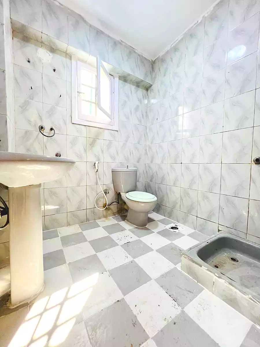 https://aqarmap.com.eg/ar/listing/7104432-for-sale-alexandria-al-agamy-shataa-el-nakheel