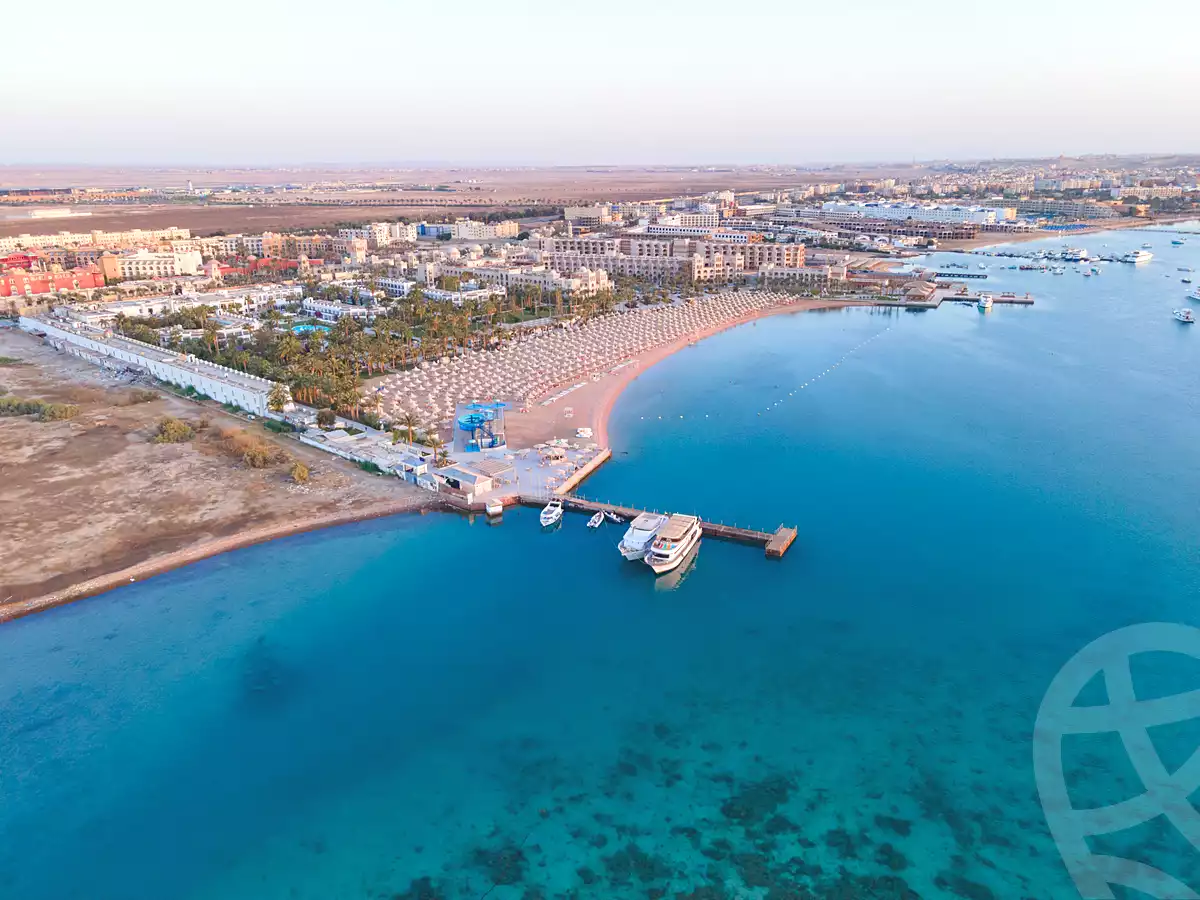 https://aqarmap.com.eg/en/listing/7104633-for-sale-red-sea-hurghada-resorts-grand-rock-resort-al-hares