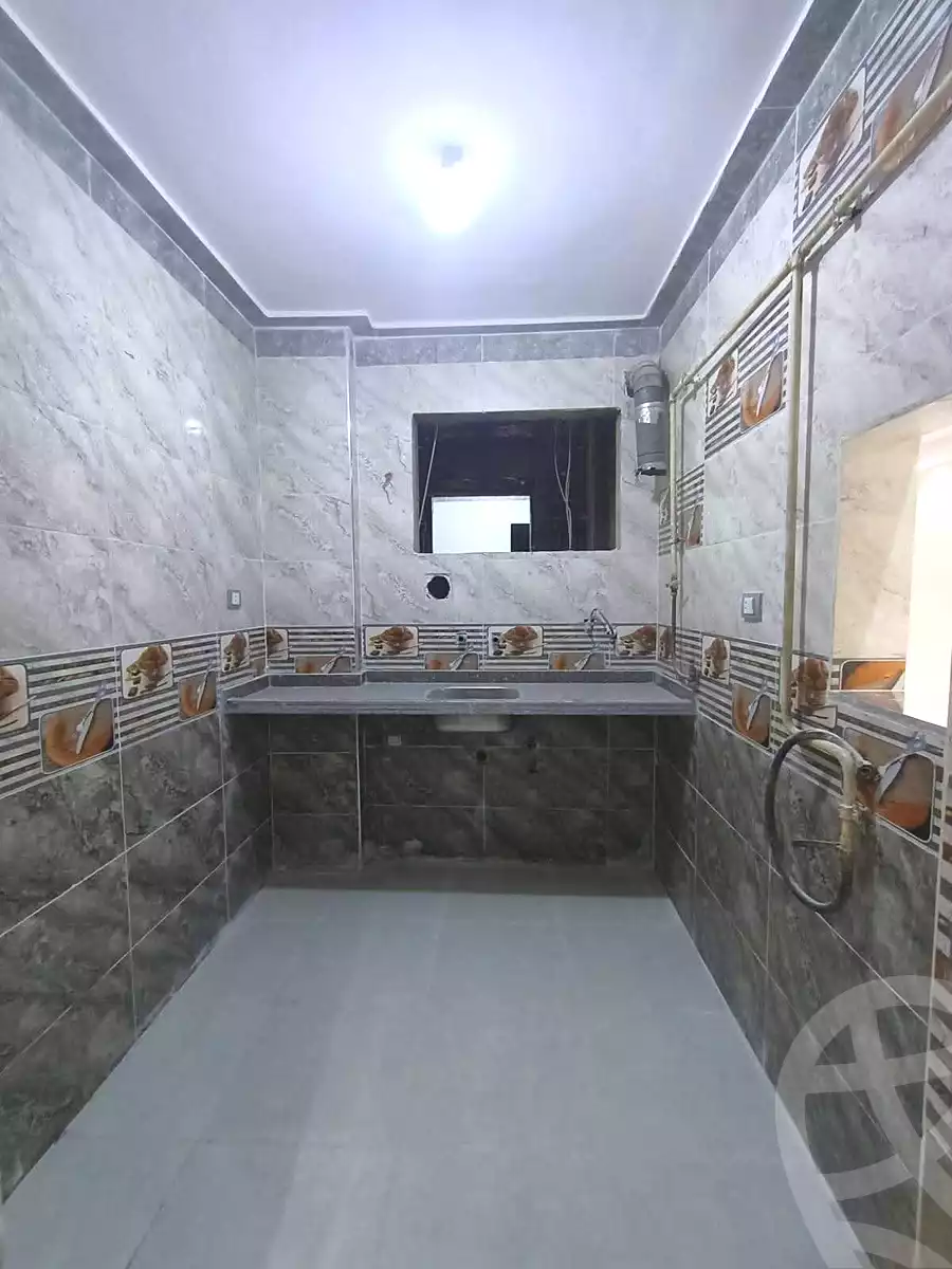 https://aqarmap.com.eg/ar/listing/7104764-for-sale-alexandria-al-agamy-el-hanouvel-radwan-st