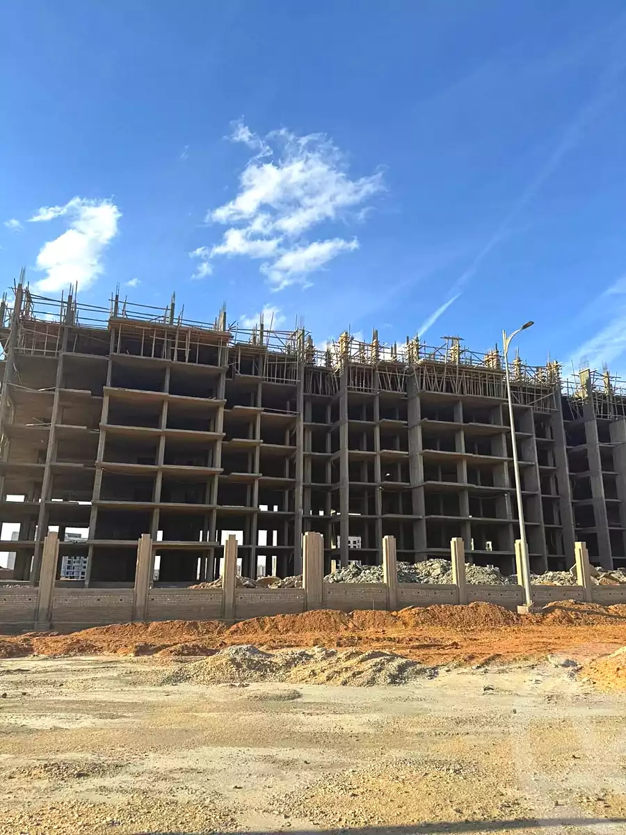 https://aqarmap.com.eg/ar/listing/7104730-for-sale-cairo-new-administrative-capital-4orty-square-compound-al-ahly-sabbour