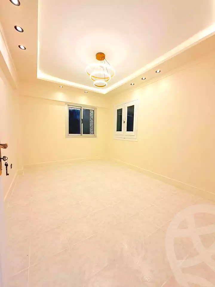 https://aqarmap.com.eg/ar/listing/7104975-for-sale-alexandria-al-agamy-shataa-el-nakheel