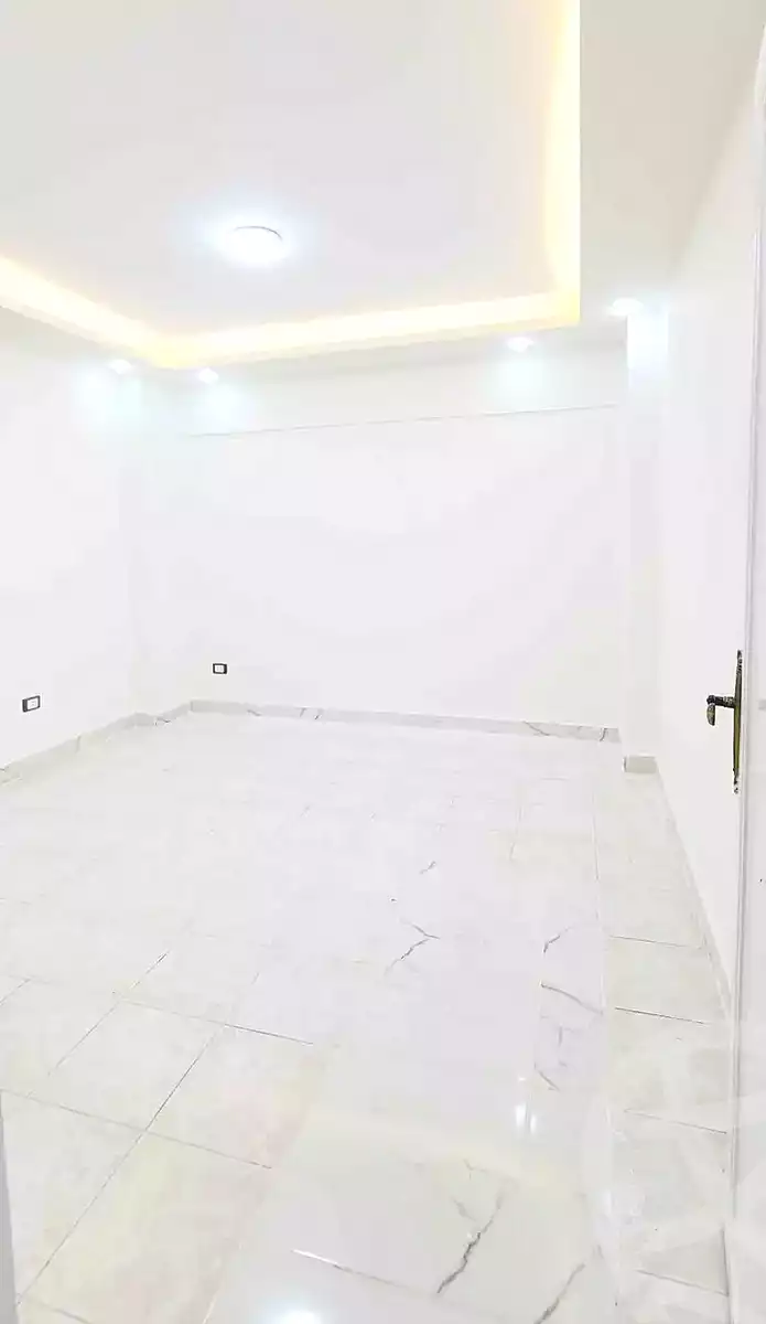 https://aqarmap.com.eg/ar/listing/7104953-for-sale-alexandria-al-agamy-shataa-el-nakheel
