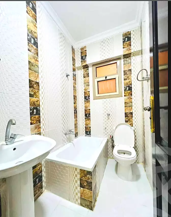 https://aqarmap.com.eg/ar/listing/7105182-for-sale-alexandria-al-agamy-shataa-el-nakheel