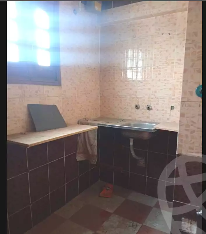 https://aqarmap.com.eg/ar/listing/7105241-for-sale-alexandria-sydy-bshr-shr-mlk-hfny